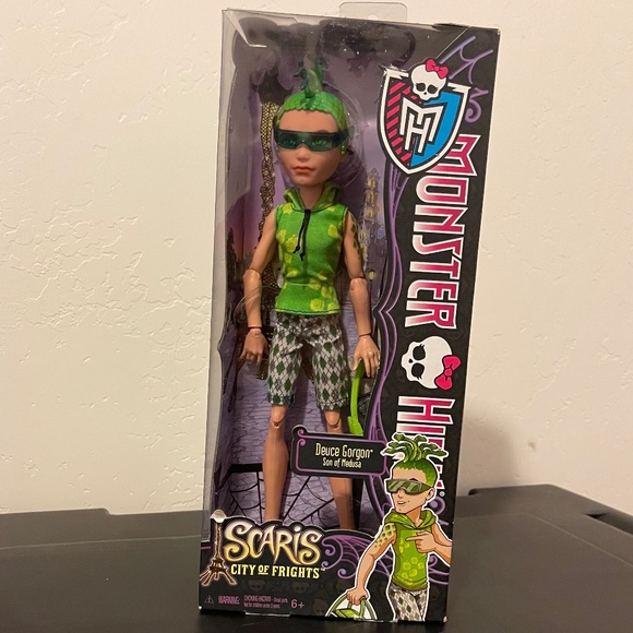 Scaris Duece Gorgon - Picture 1 of 3